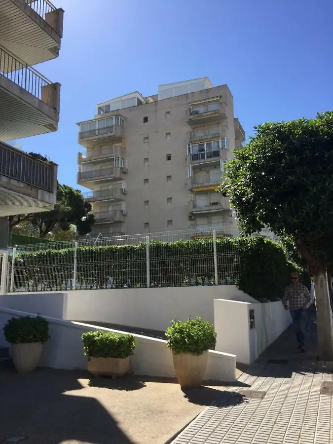 Apartamento Familiar Leomar Salou Spain